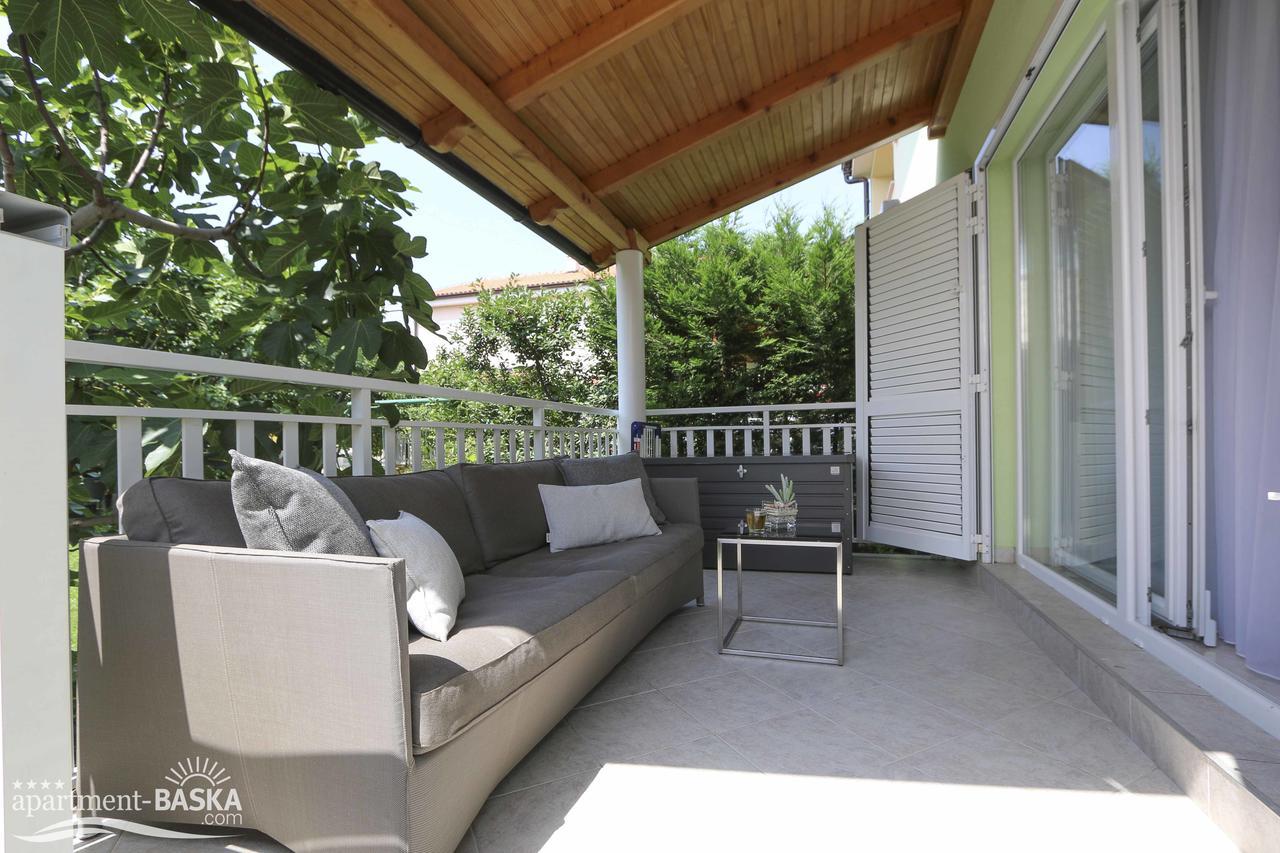 Apartment Baska Mit Poolarea - Krk, Kroatien Dış mekan fotoğraf